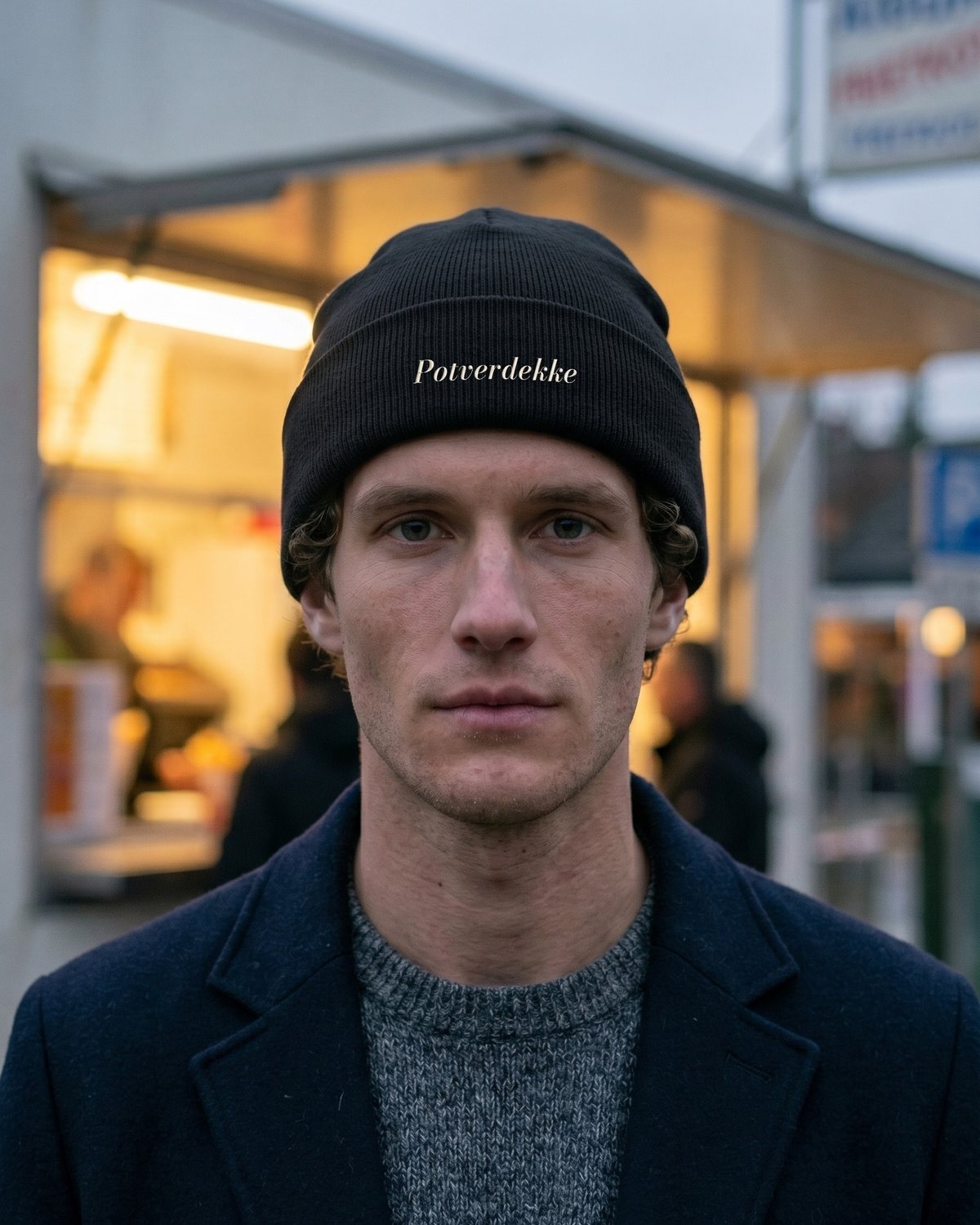 Le Bonnet POTVERDEKKE in Black